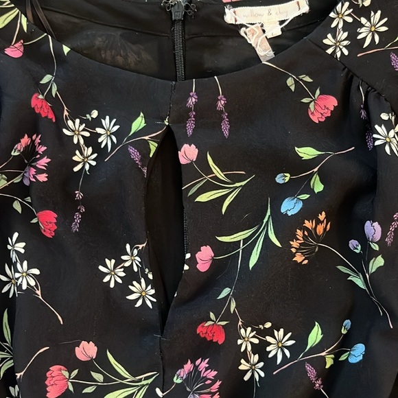 Willow and Clay floral dress large - Picture 6 of 6
